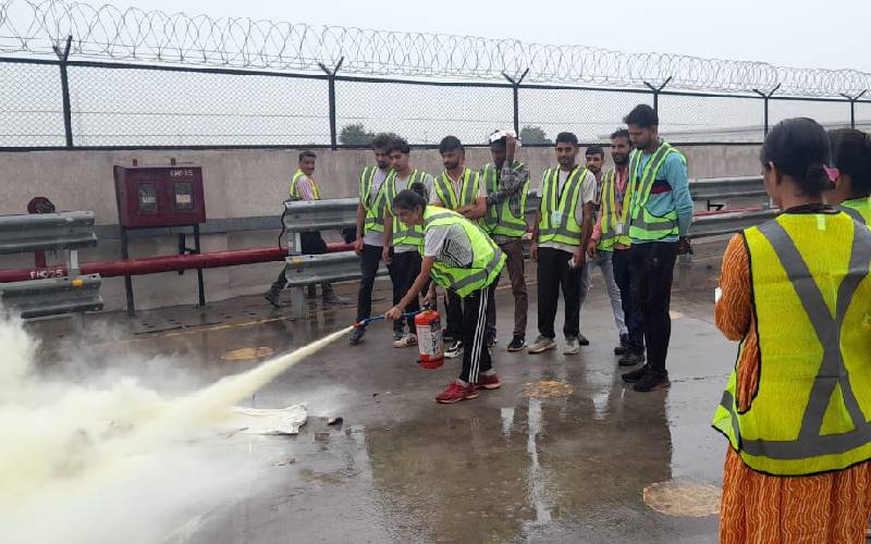 Lockout tagout safety training