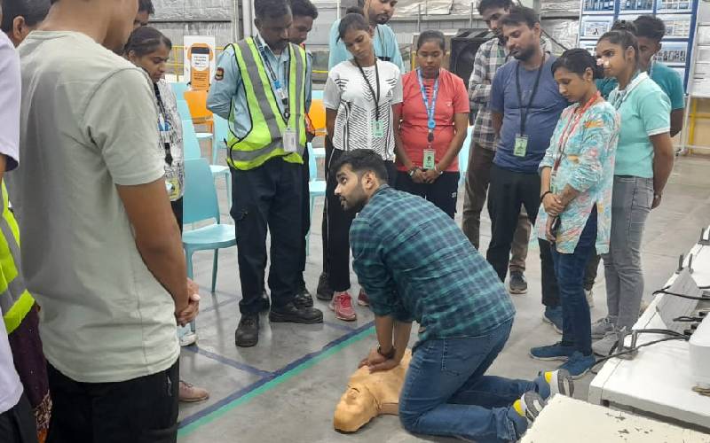 First aid training for employees