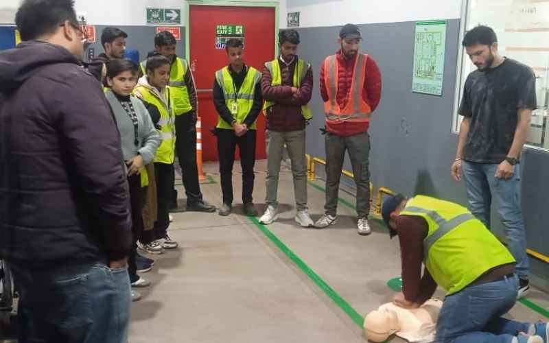 Basic life support and First Aid awareness training